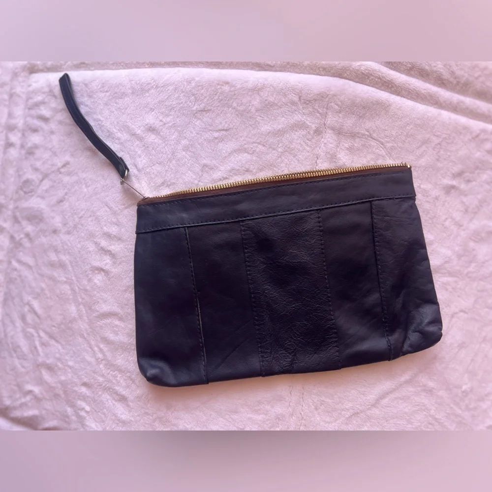 VKK dark blue black leather pouch/wristlet zipper Genuine Leather lightweight